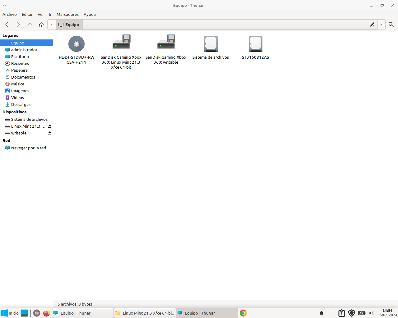 Ventana Equipo en Linux Mint mostrando el lector de DVD, discos duros y pendrives conectados